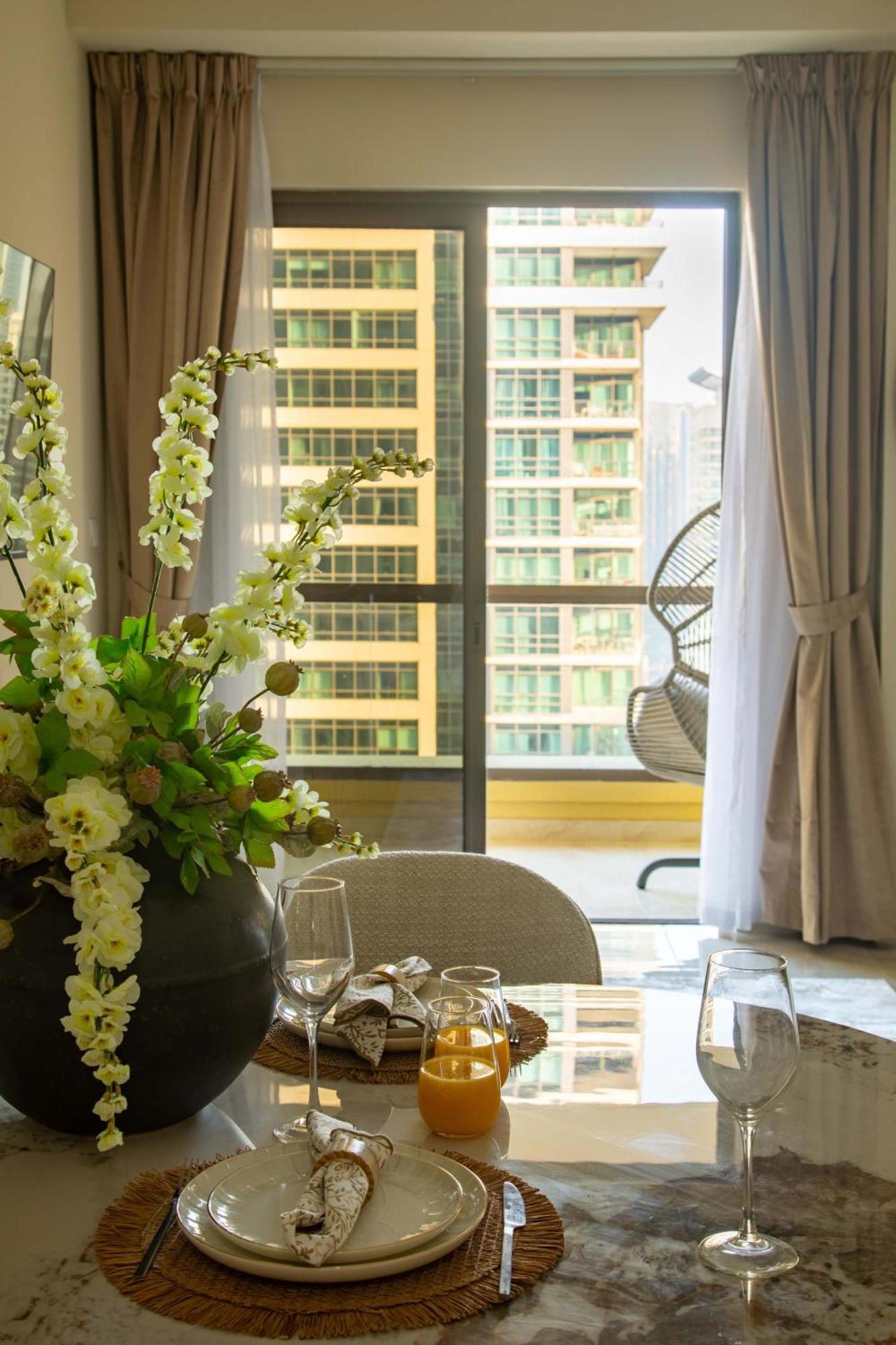 Happy Academia Jbr Apartment Dubai Exterior photo